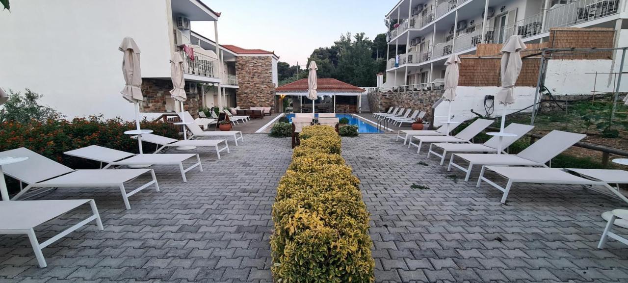 Hotel Nereides Патитири Екстериор снимка