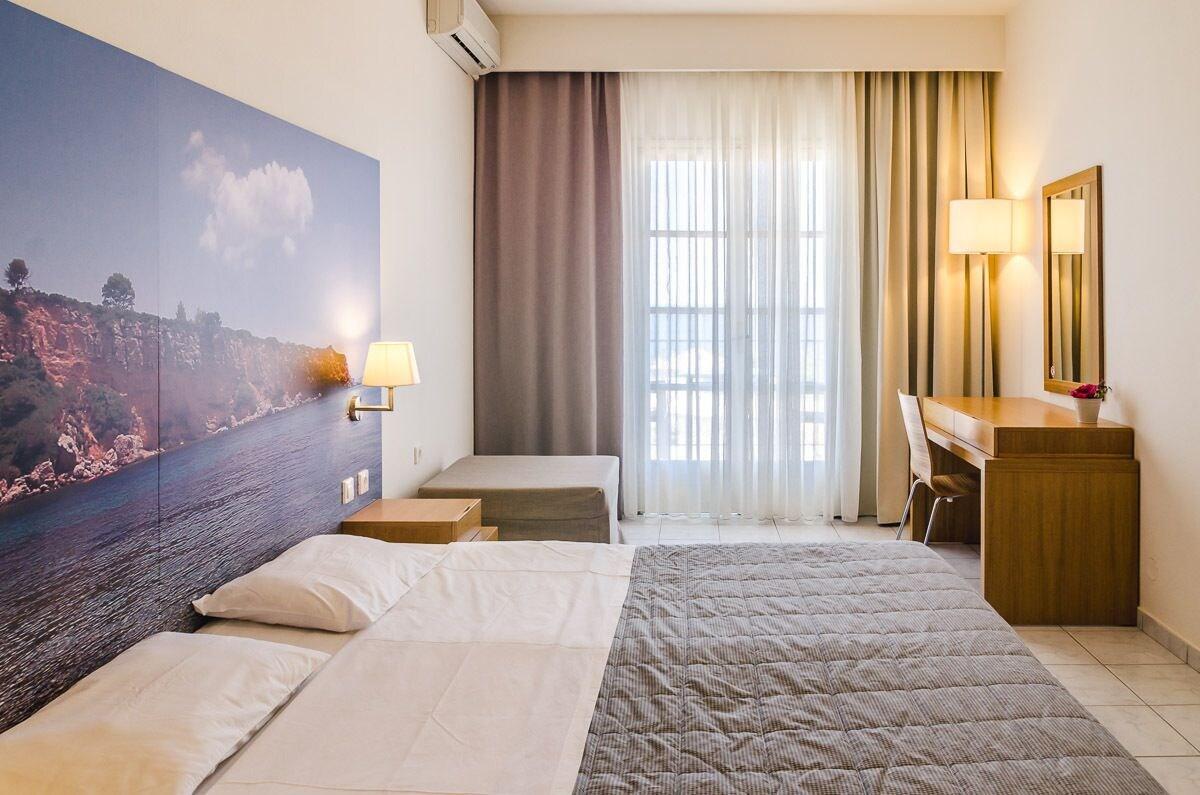Hotel Nereides Патитири Екстериор снимка