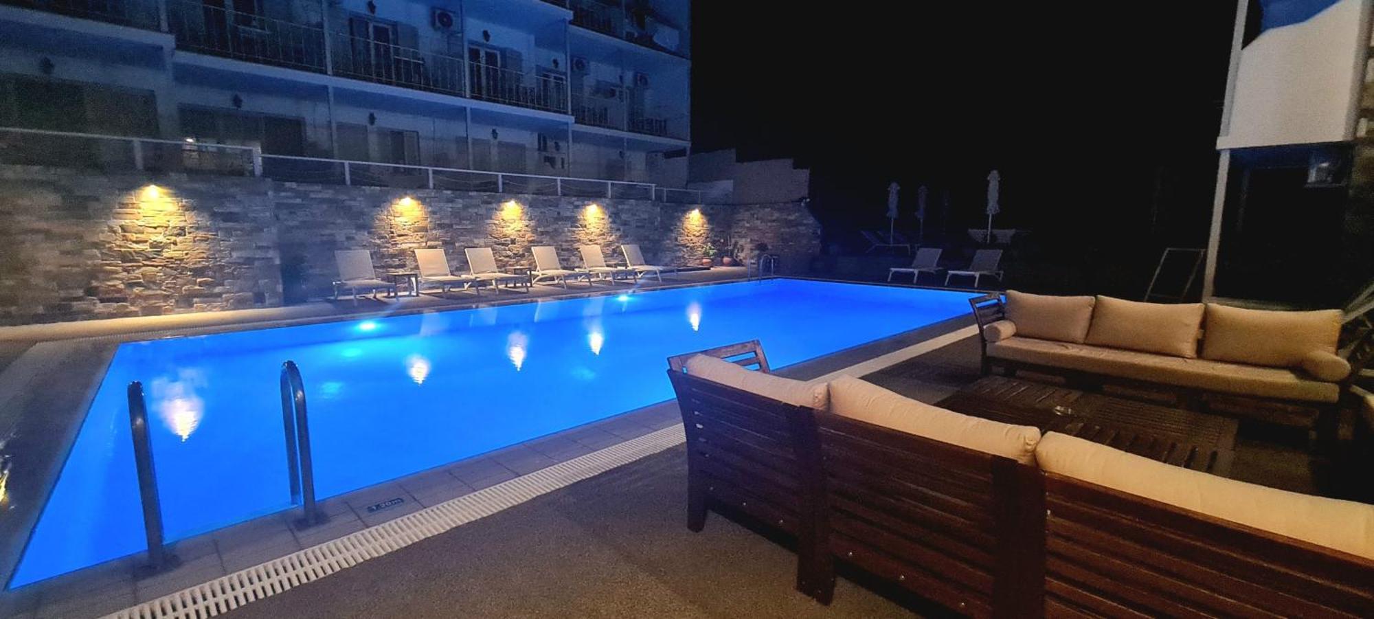 Hotel Nereides Патитири Екстериор снимка