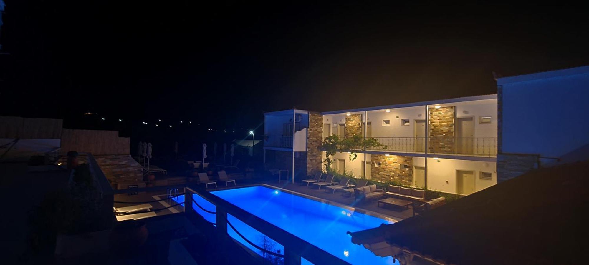 Hotel Nereides Патитири Екстериор снимка