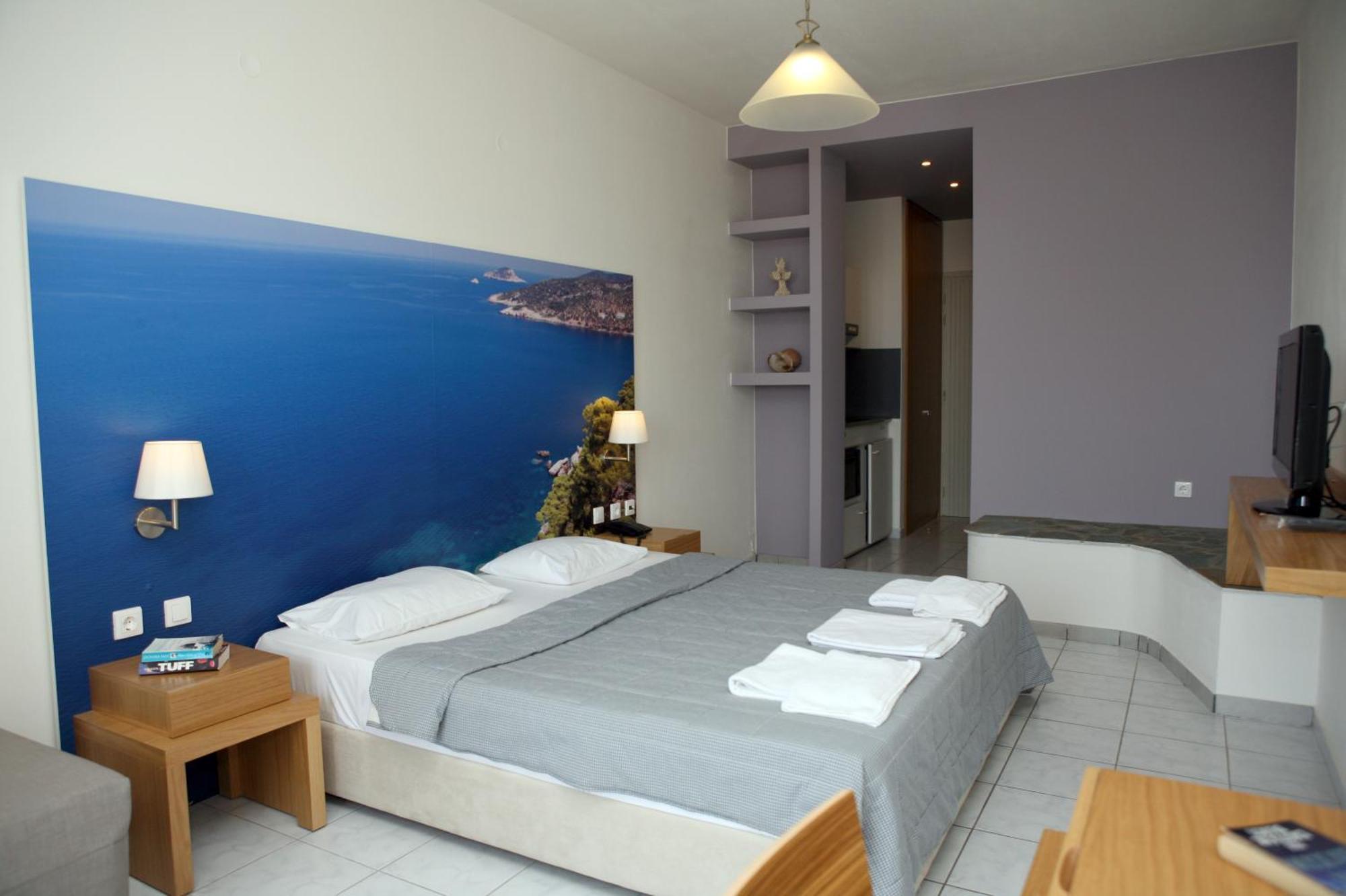 Hotel Nereides Патитири Екстериор снимка