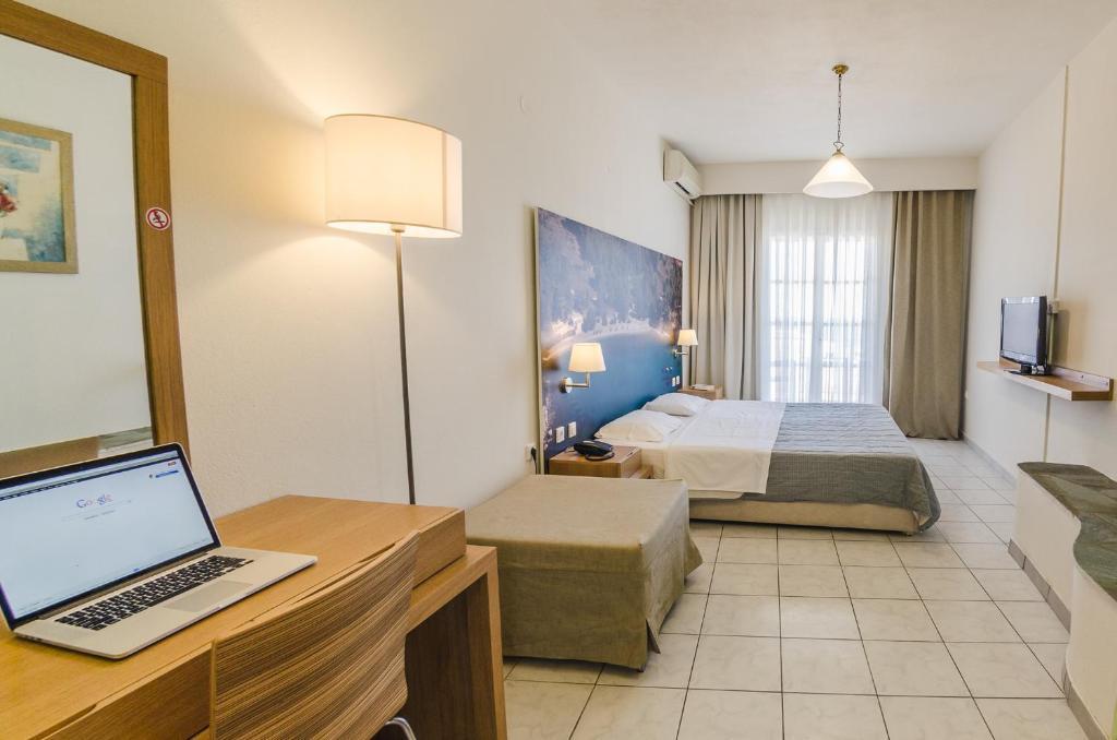 Hotel Nereides Патитири Стая снимка