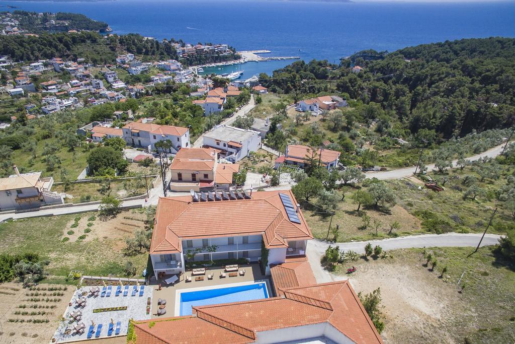 Hotel Nereides Патитири Екстериор снимка